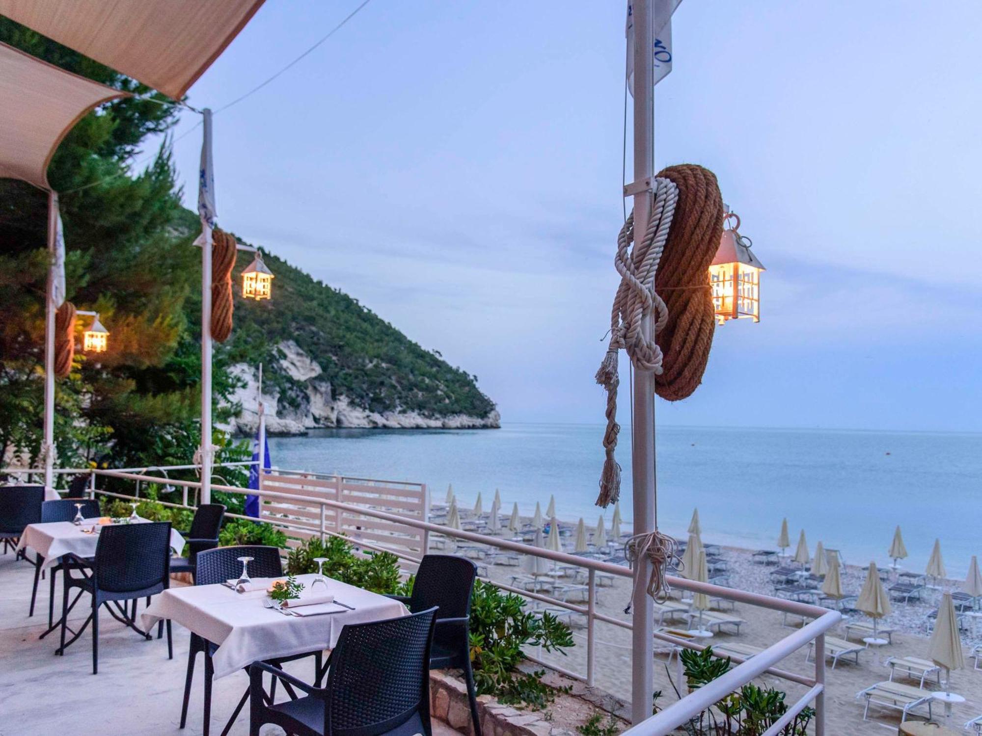 Hotel Baia Delle Zagare Mattinata Esterno foto