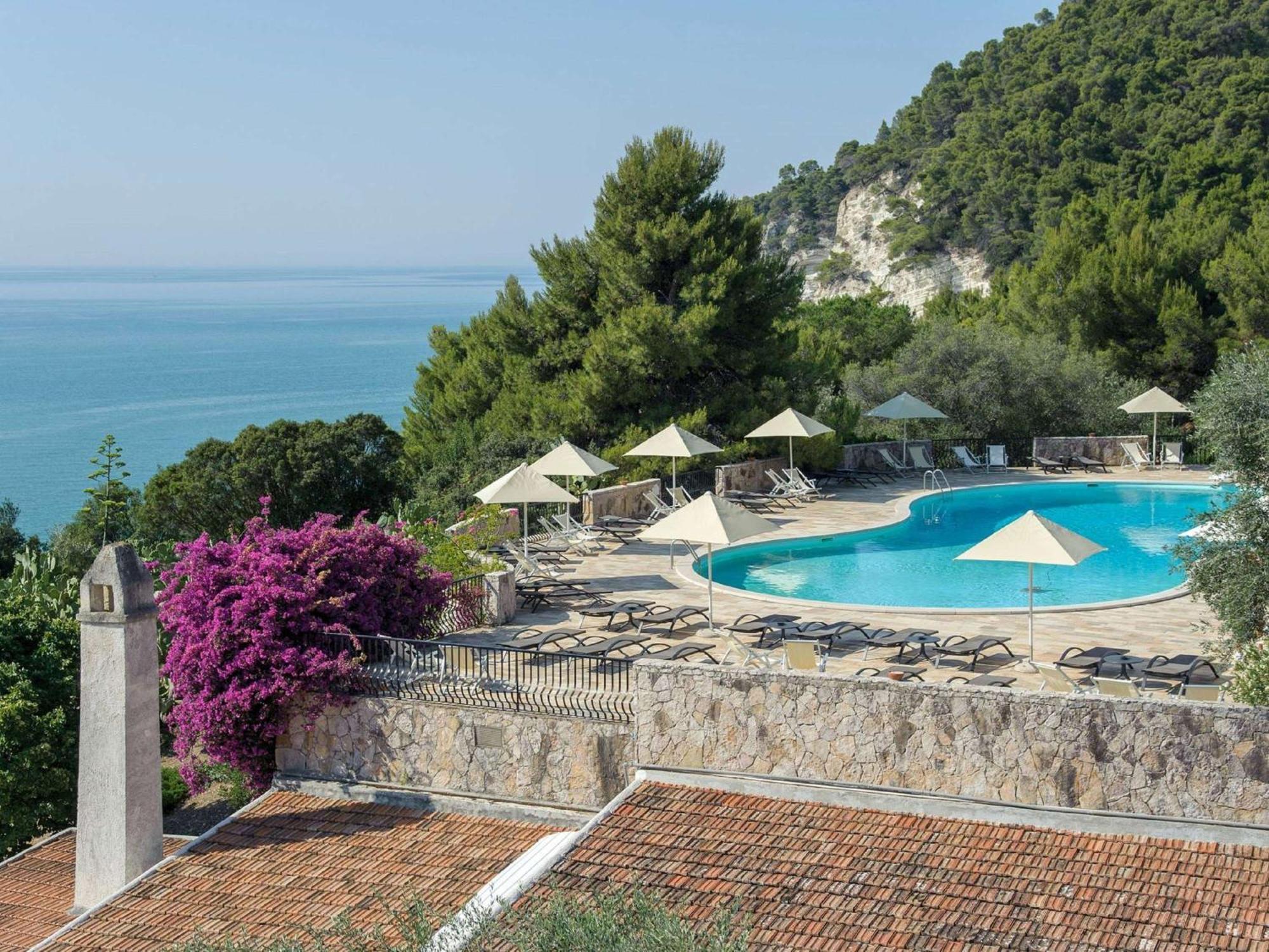 Hotel Baia Delle Zagare Mattinata Esterno foto