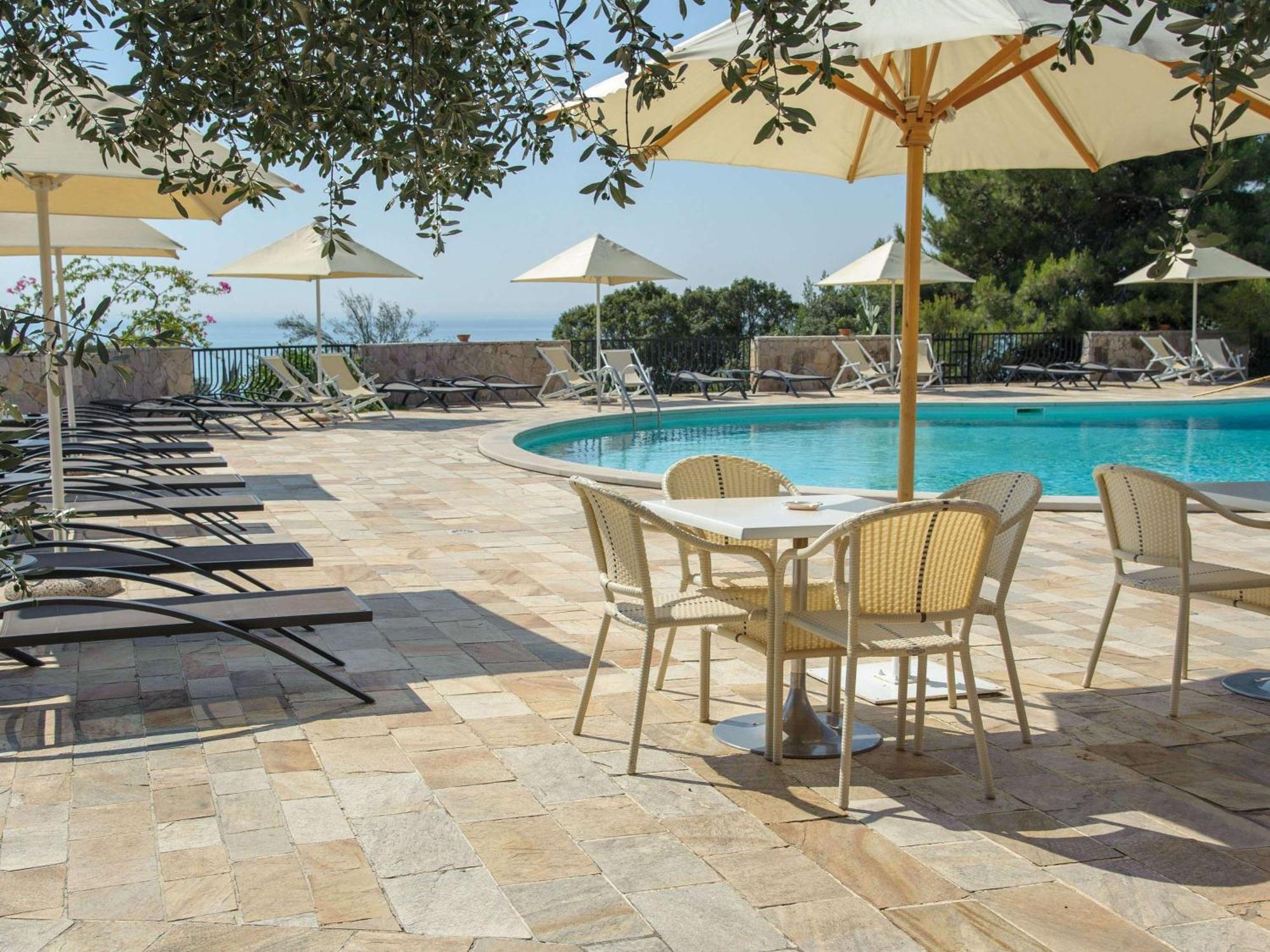 Hotel Baia Delle Zagare Mattinata Esterno foto