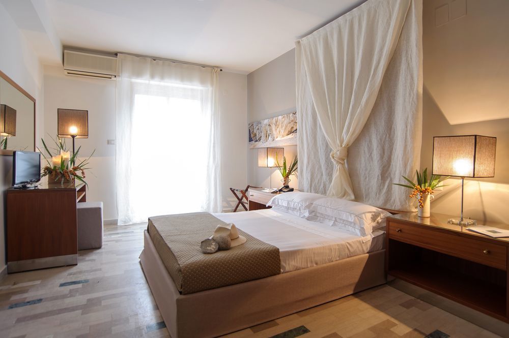 Hotel Baia Delle Zagare Mattinata Esterno foto